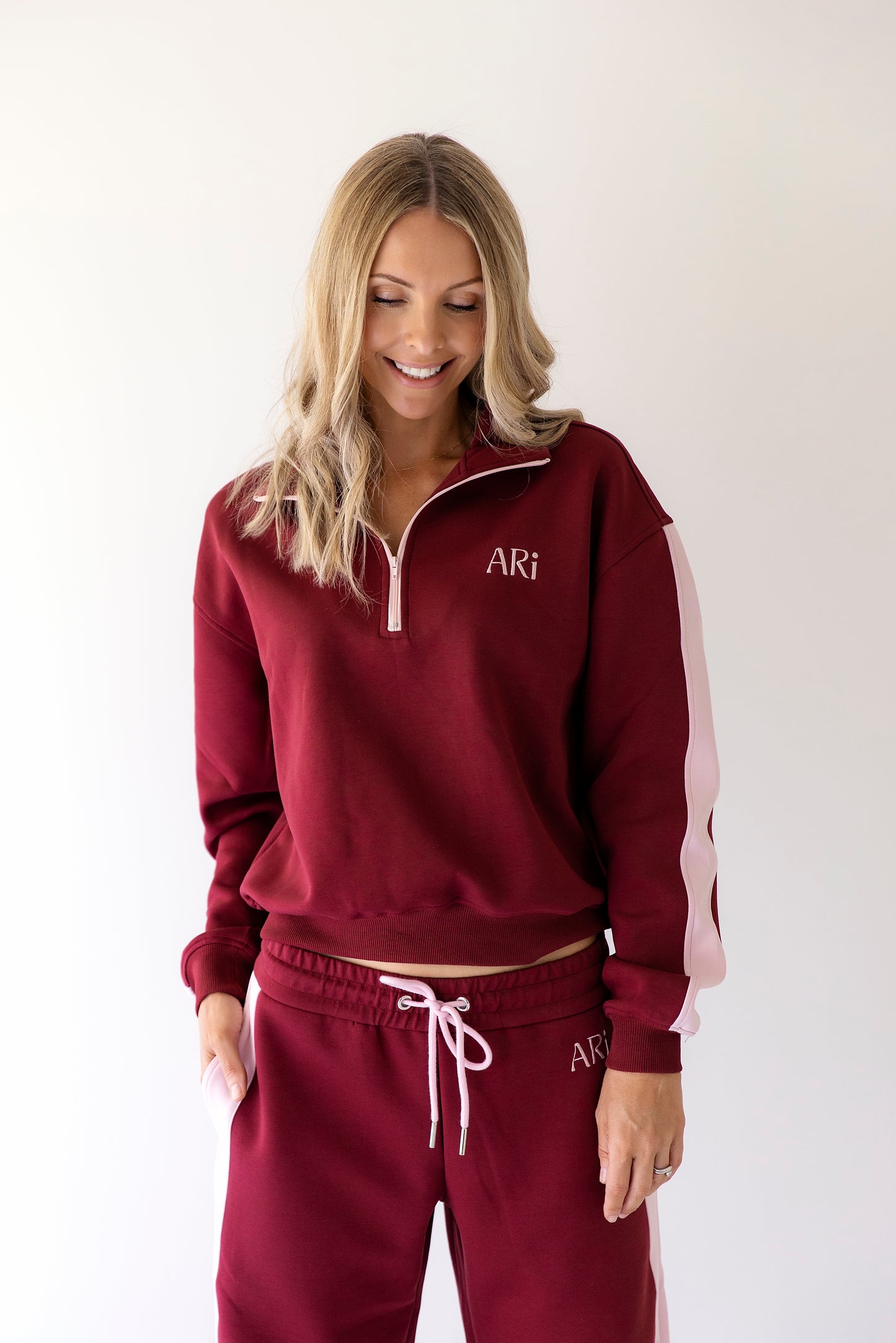 Off-Duty 1/4 Zip - Burgundy