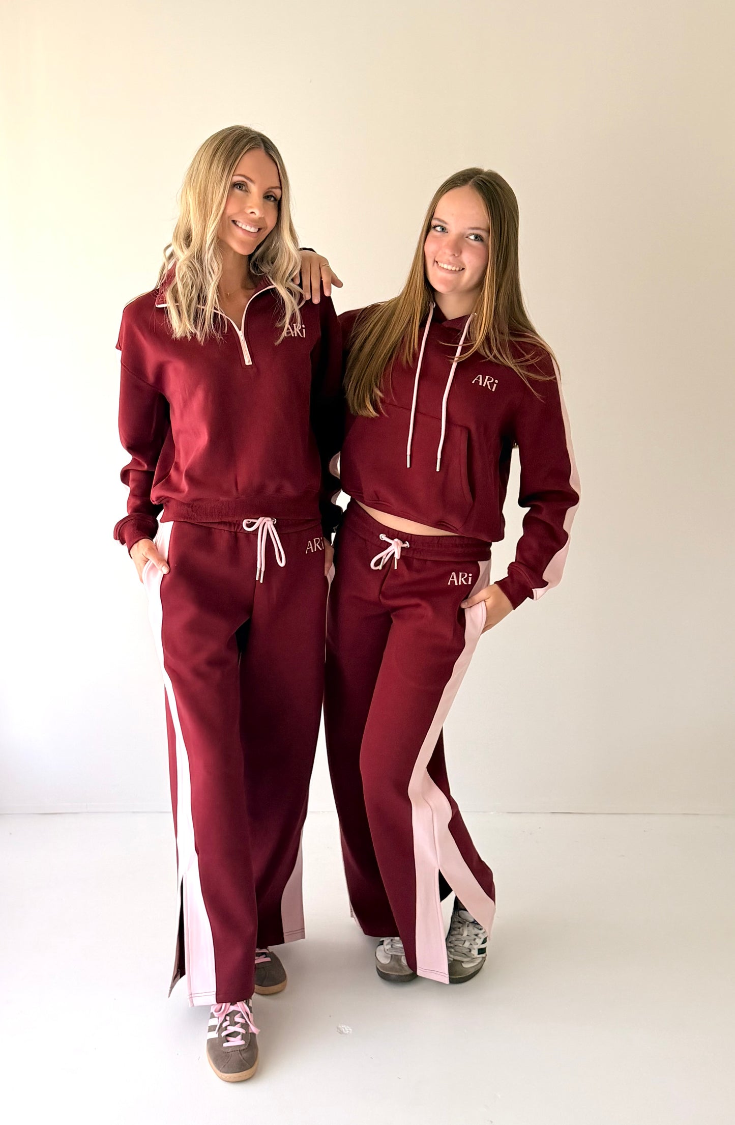 Off-Duty 1/4 Zip - Burgundy