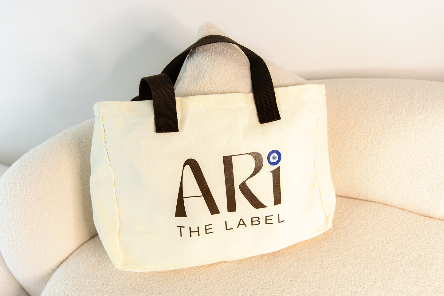 The Ari Tote