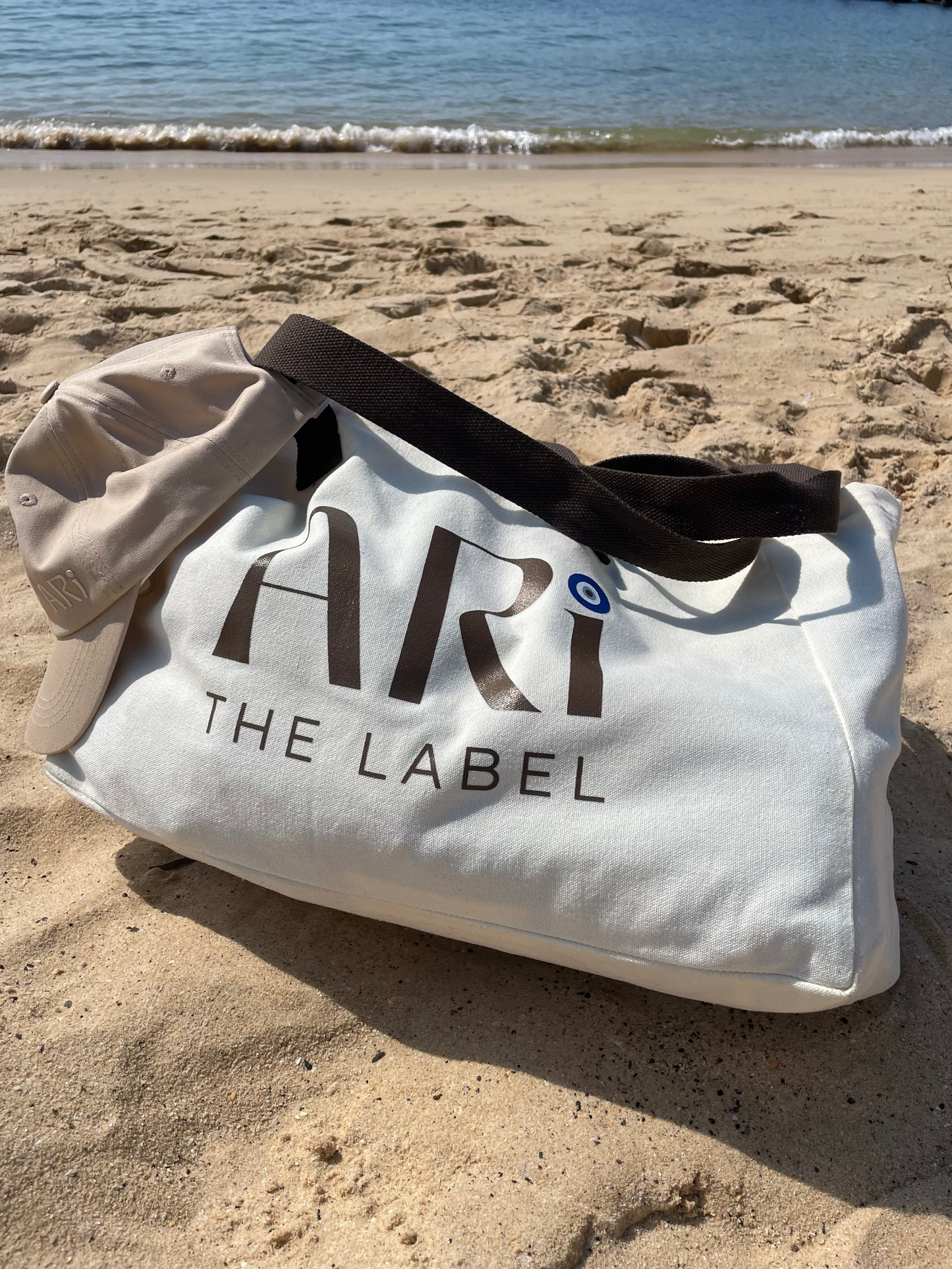 The Ari Tote